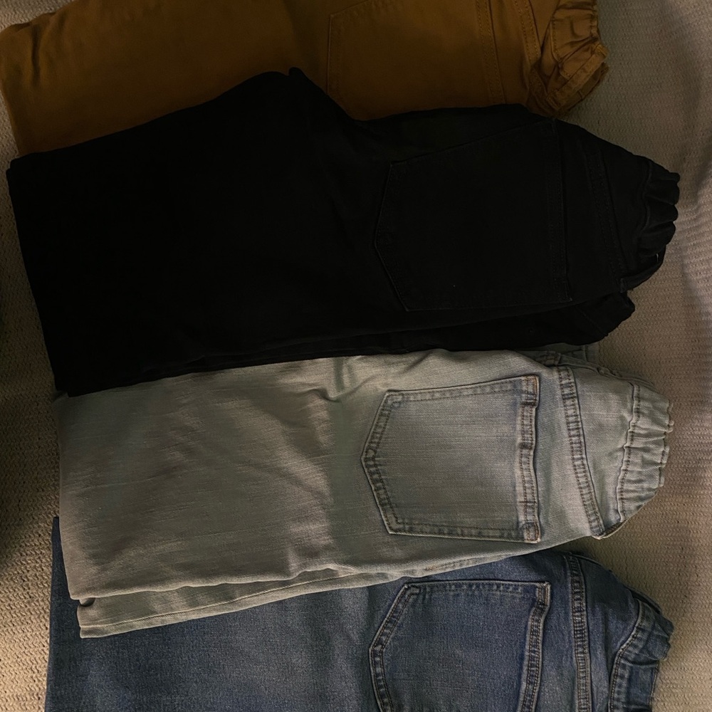 Set of Four Casual jeans in Black, Light Blue, Denim, and Tan